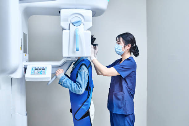 Best Emergency Root Canal Treatment in Three Oaks, FL