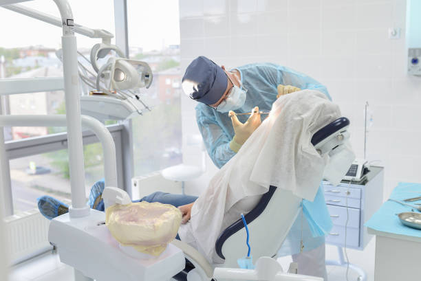 Best Emergency Dental Services for Seniors in Three Oaks, FL